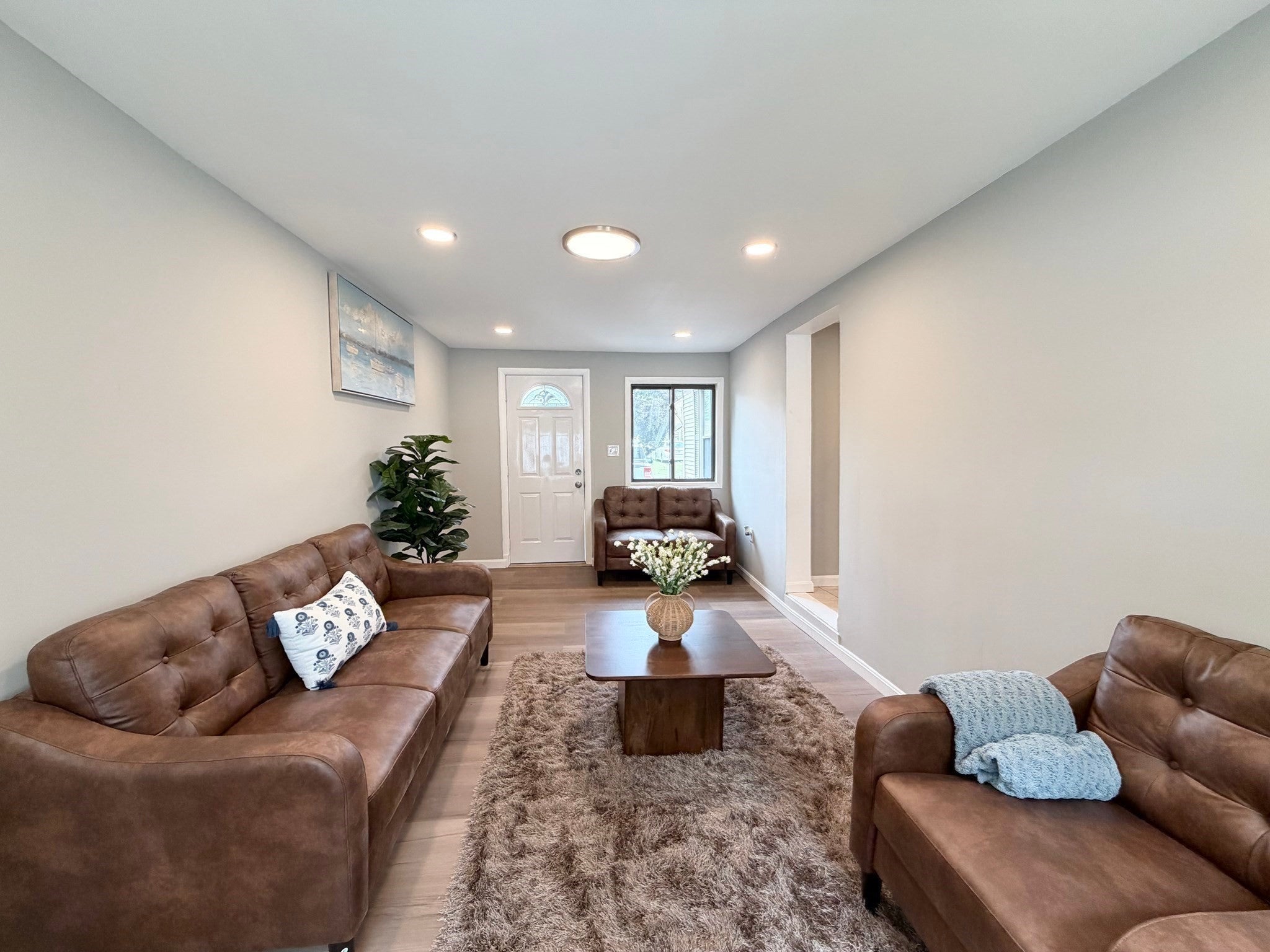 87 Vezina Ave
