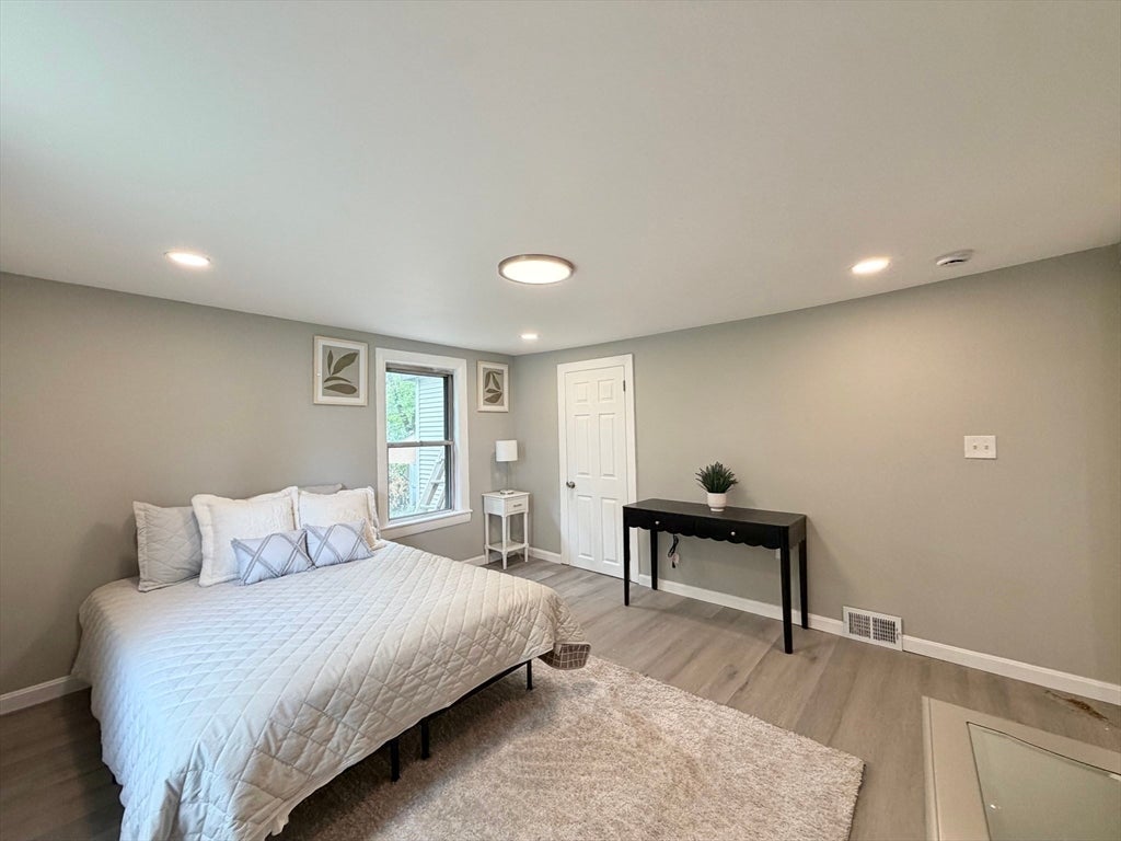87 Vezina Ave, Leominster, MA Photo #25