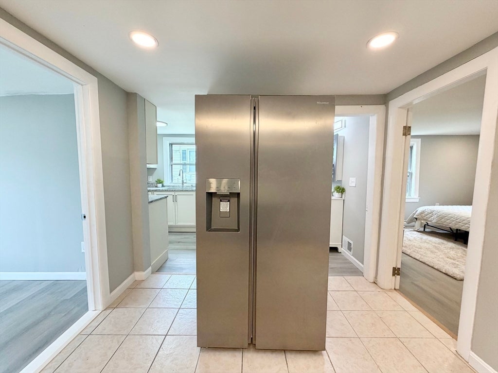 87 Vezina Ave, Leominster, MA Photo #11