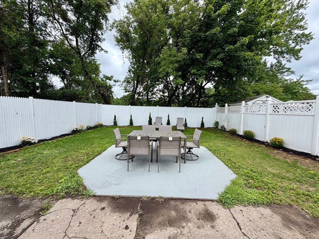 87 Vezina Ave, Leominster, MA Photo #32