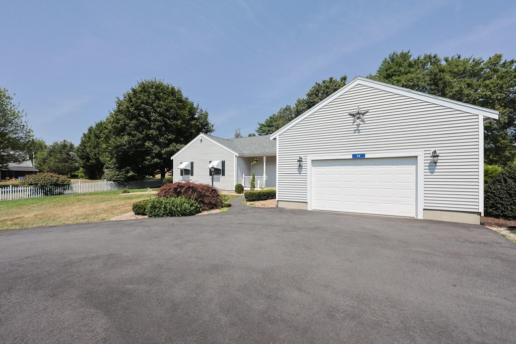 46 Pondview Circle