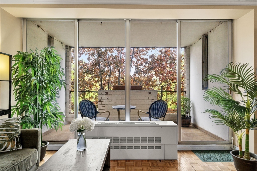 33 Pond Ave 419