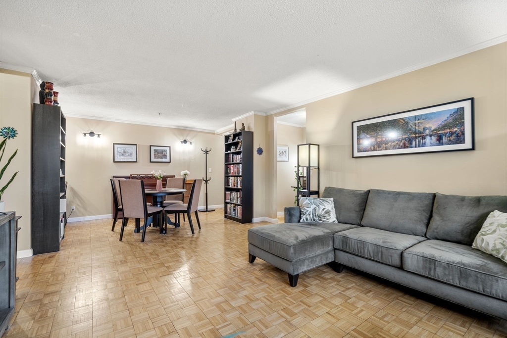 33 Pond Ave 419