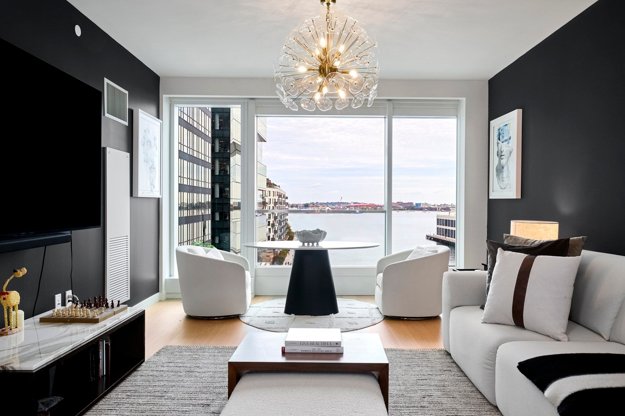 Photo of 150 Seaport Blvd, Boston, MA