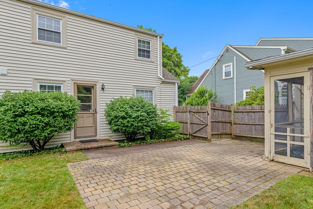 9 Auburn Rd