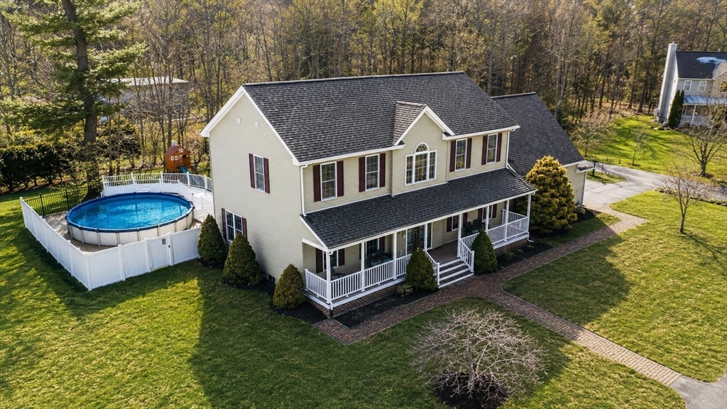 6 Angel Ct