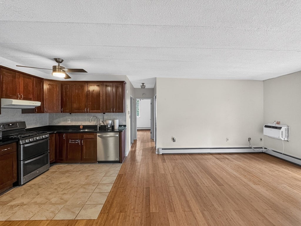 20 Skyline Dr 11