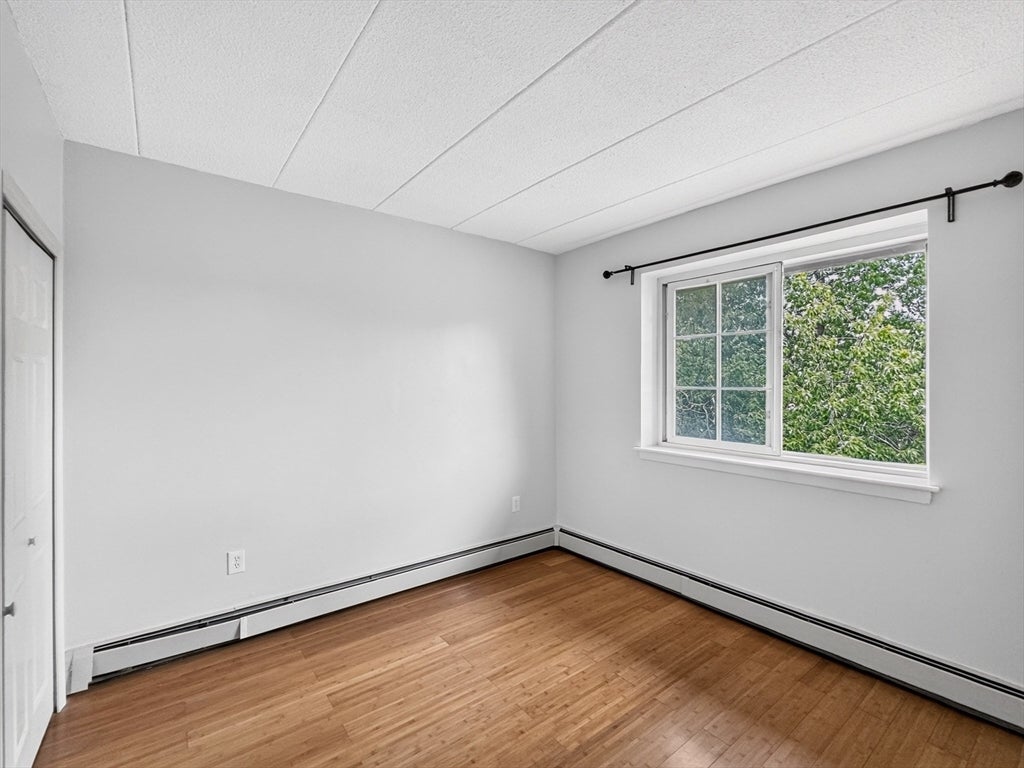 20 Skyline Dr #11, Braintree, MA Photo #12