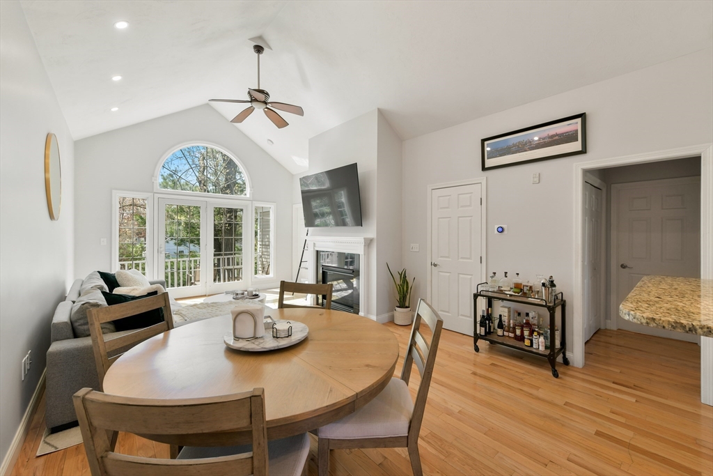 410 Salem St 707