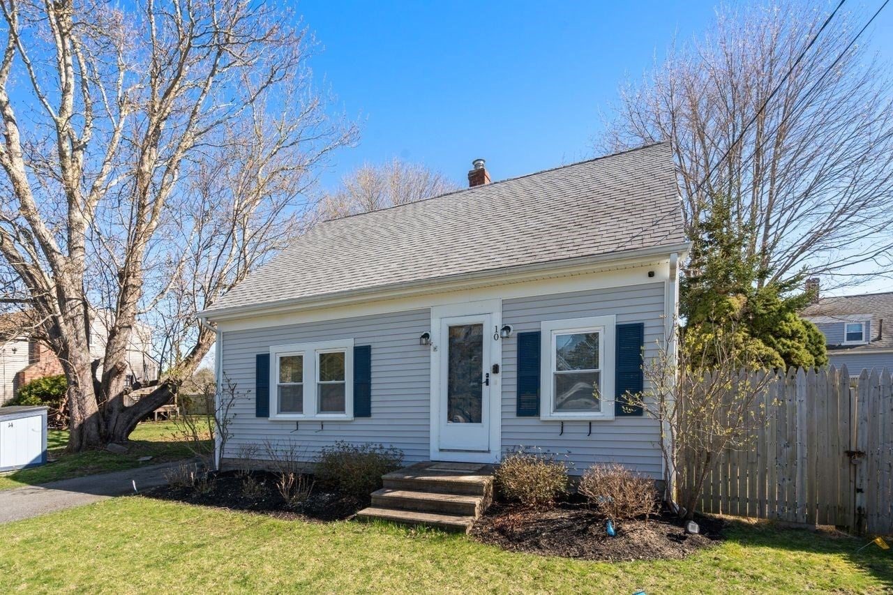 10 Trenton St
