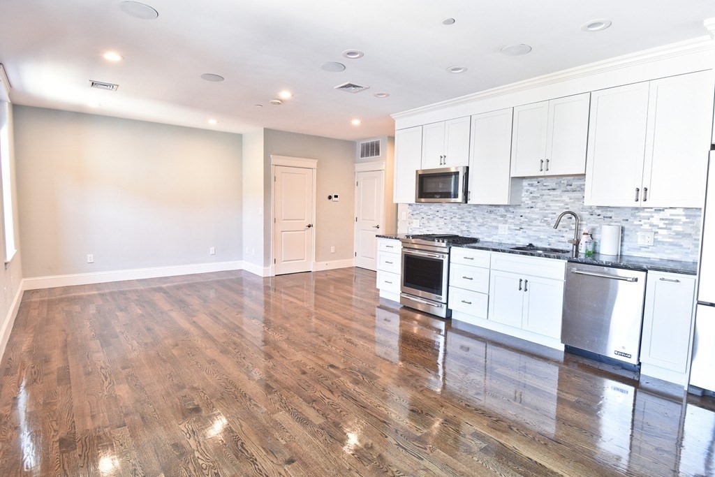 57 L St 2