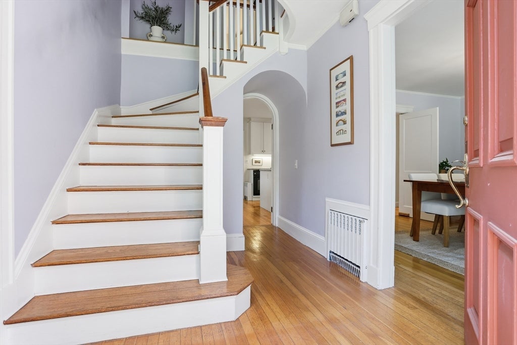 42 Crescent Rd