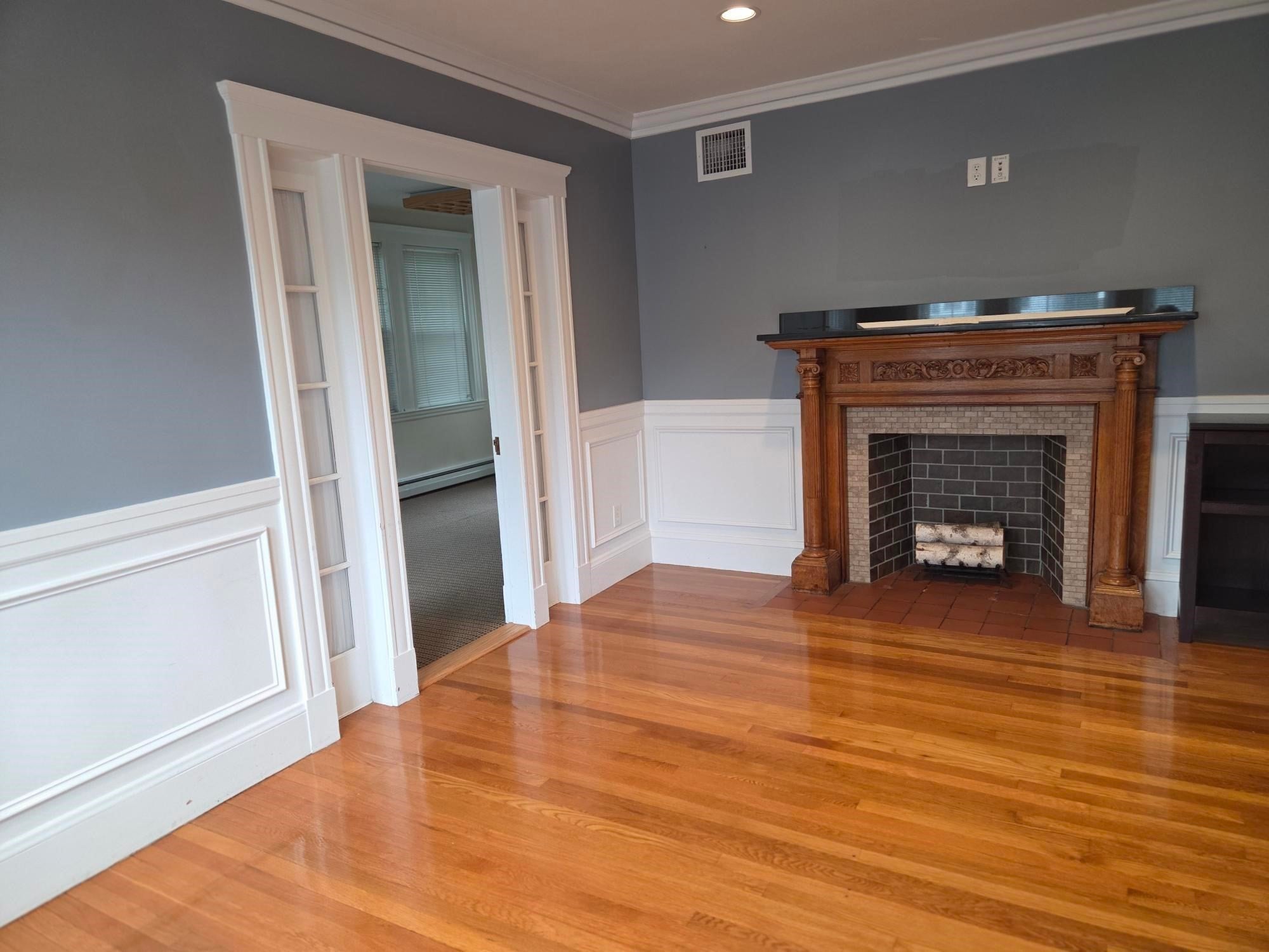 282 Montvale Ave