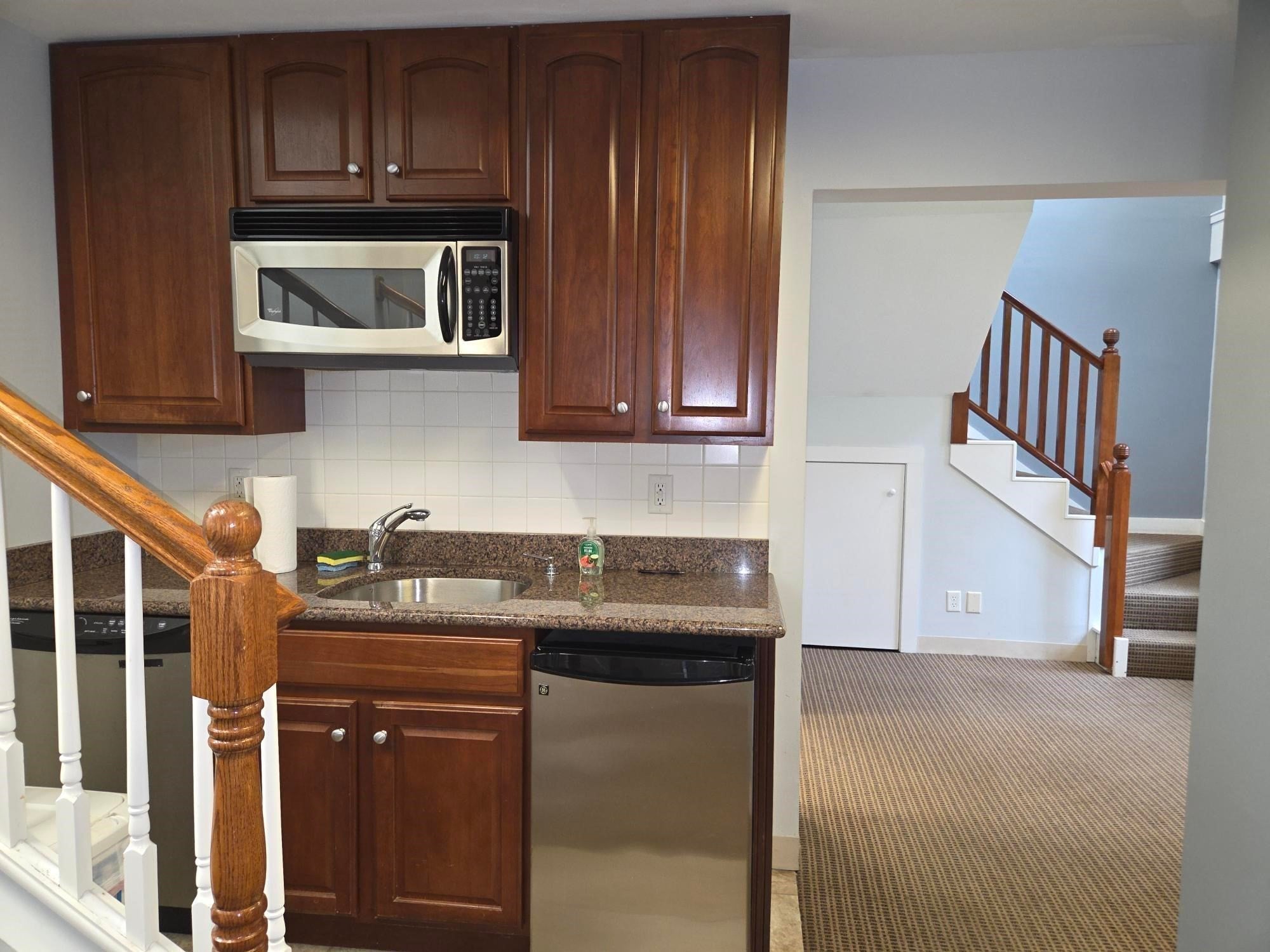 282 Montvale Ave