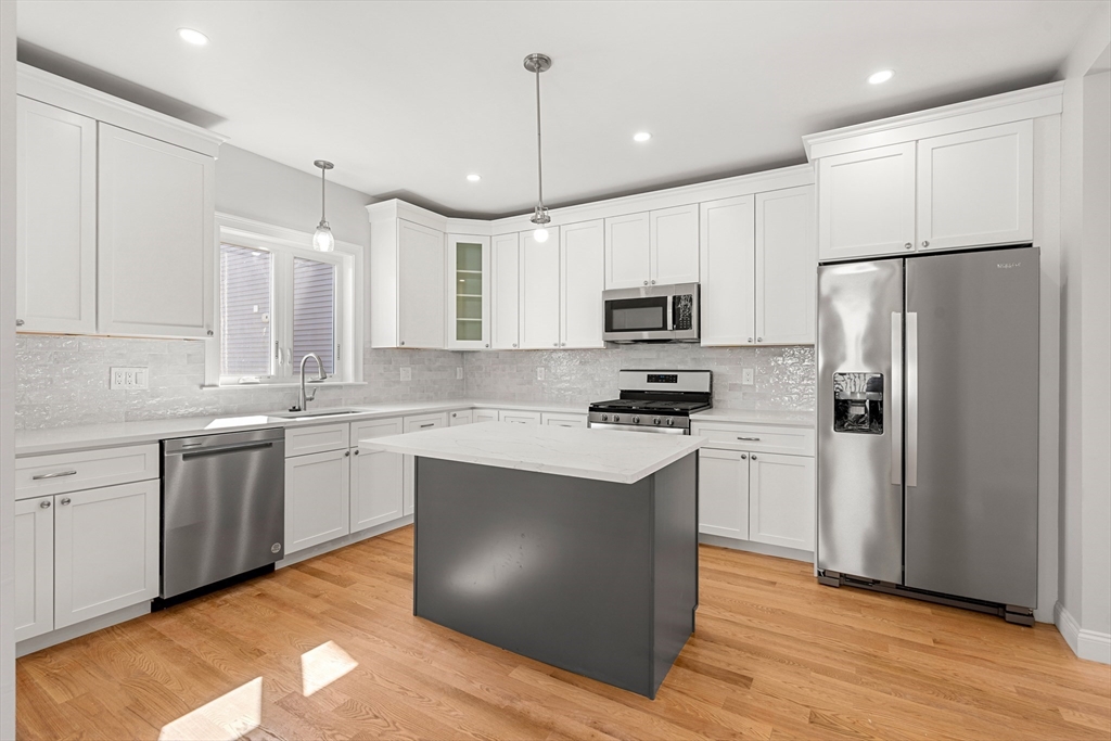 13 River St 1