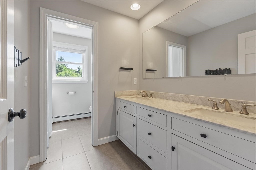 11 Francis Ave, Lunenburg, MA, 11 Francis Ave, Lunenburg, MA Photo #28