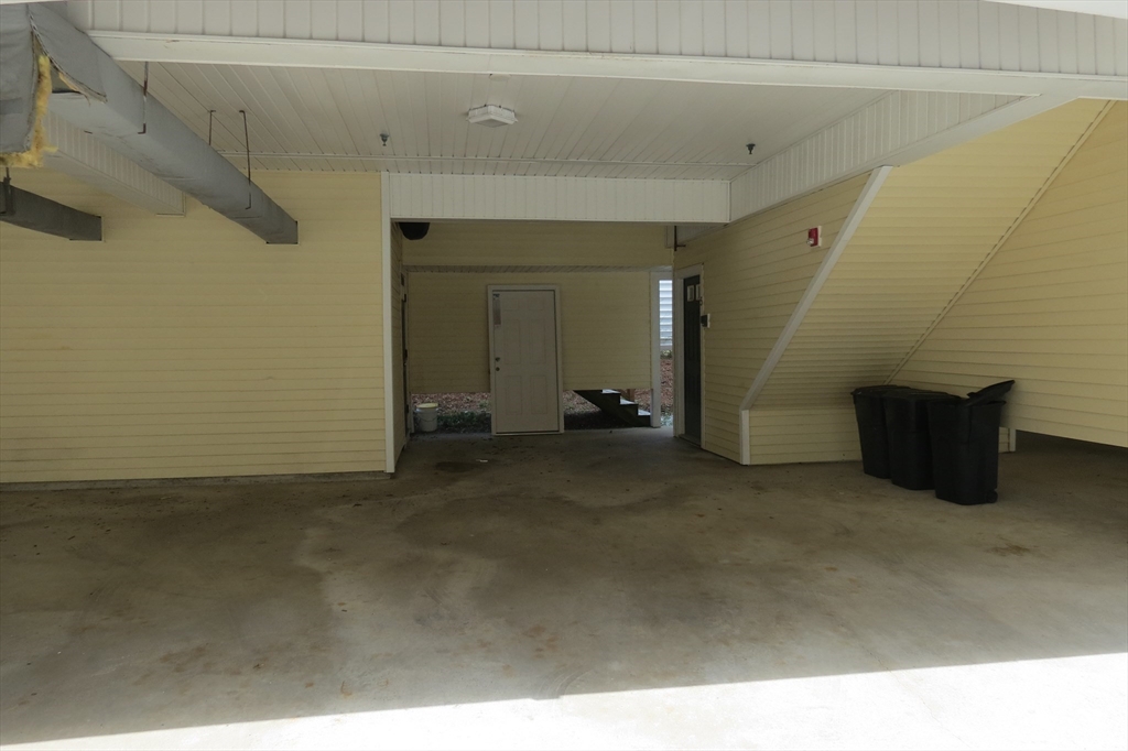 11 Railroad Ave B5