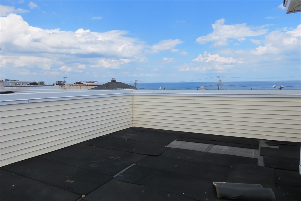 11 Railroad Ave B5