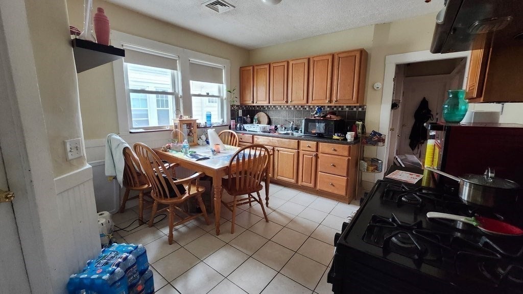 23 Parkdale St, Somerville, MA, 23 Parkdale St, Somerville, MA Photo #8