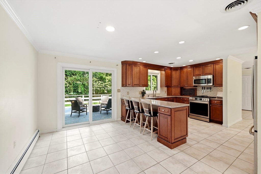 78 Branch St, Longmeadow, MA, 78 Branch St, Longmeadow, MA Photo #4