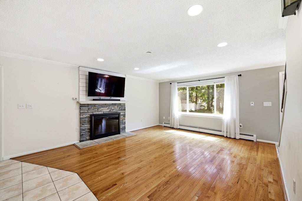 78 Branch St, Longmeadow, MA, 78 Branch St, Longmeadow, MA Photo #6