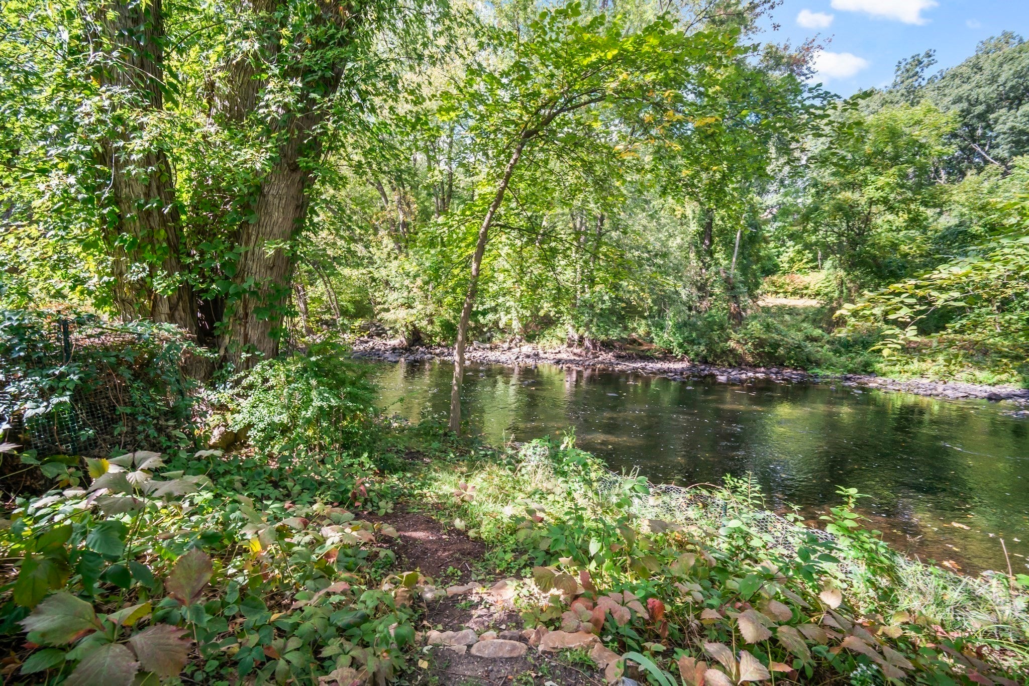 3 Riverbank Road 3