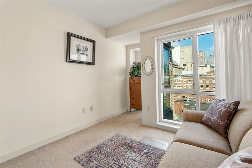 1 Nassau St 1103
