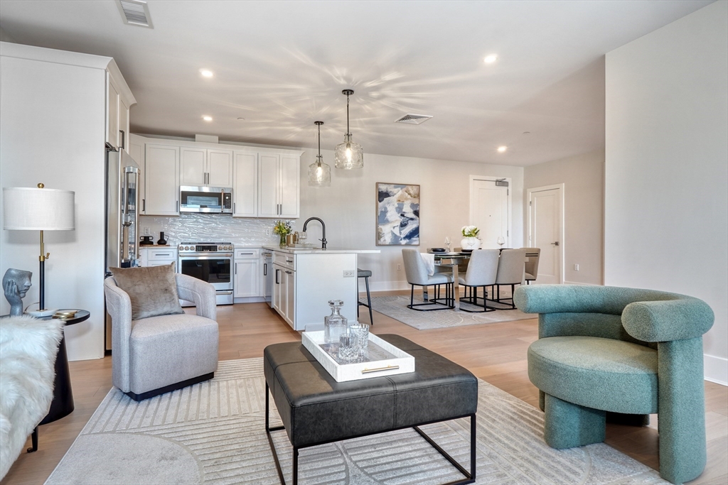 62 Foundry St 310