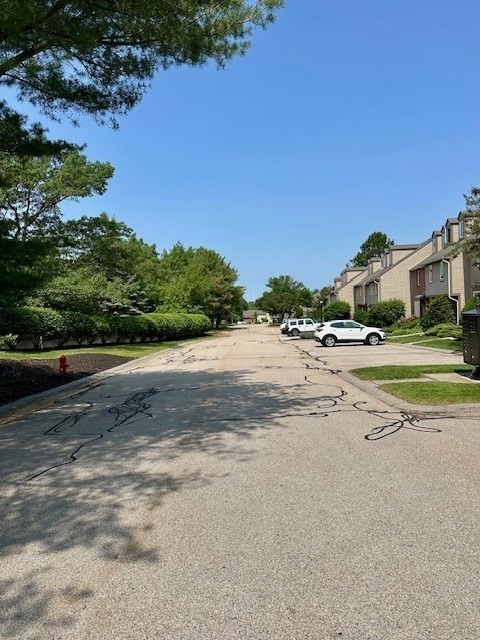 1402 Sheffield Way 1402