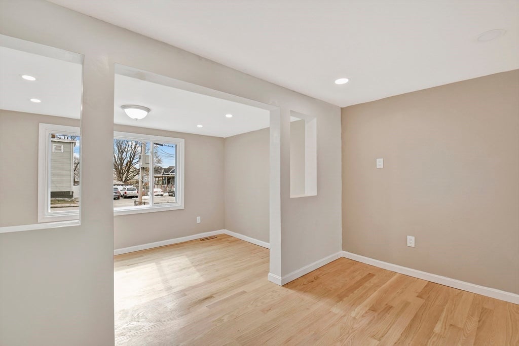 43 1/2 6th Avenue, Haverhill, MA, 43 1/2 6th Avenue, Haverhill, MA Photo #8