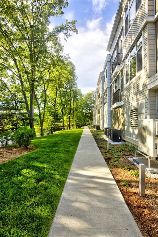 27 Jefferson St. 204