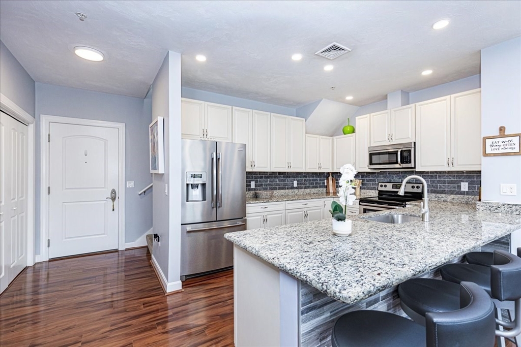 360 Andover 2304