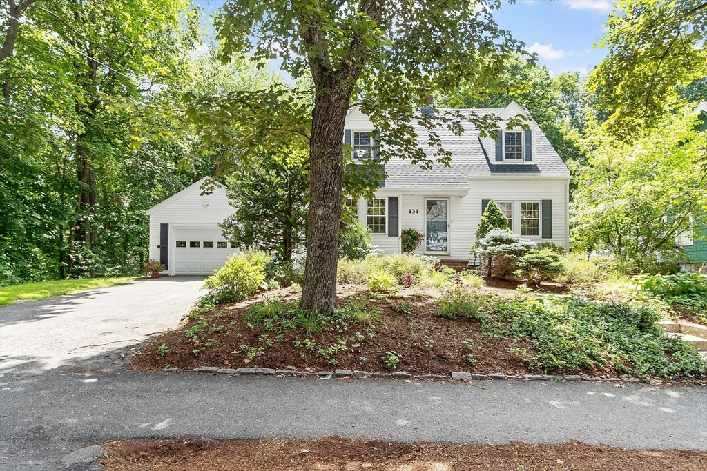 131 Chestnut St