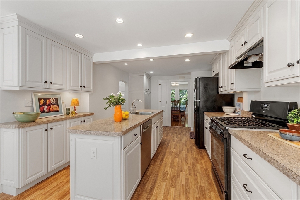 131 Chestnut St