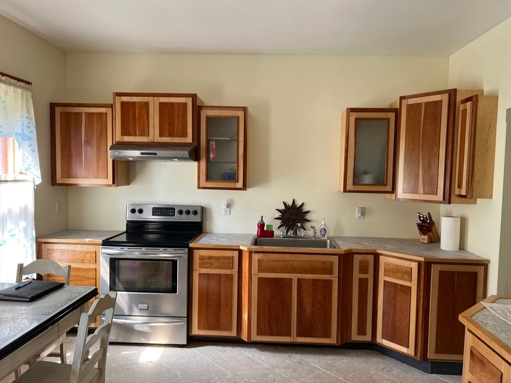 17 Blandford Hill Rd
