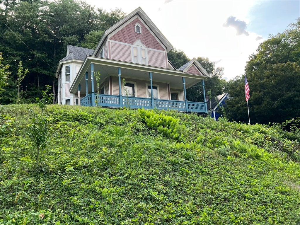 17 Blandford Hill Rd