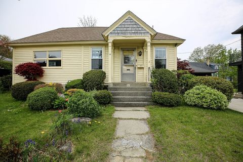 Photo of 14 Hadwen Rd, Worcester, MA 01602 (MLS # 73515103)