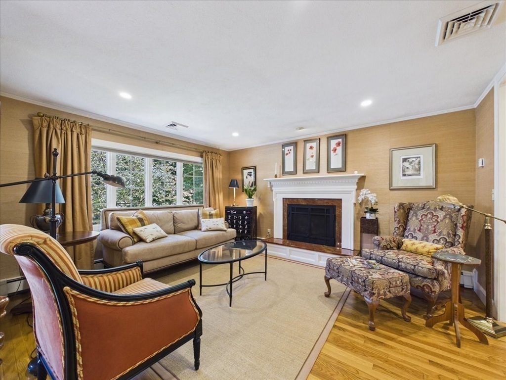 163 Woodside Lane