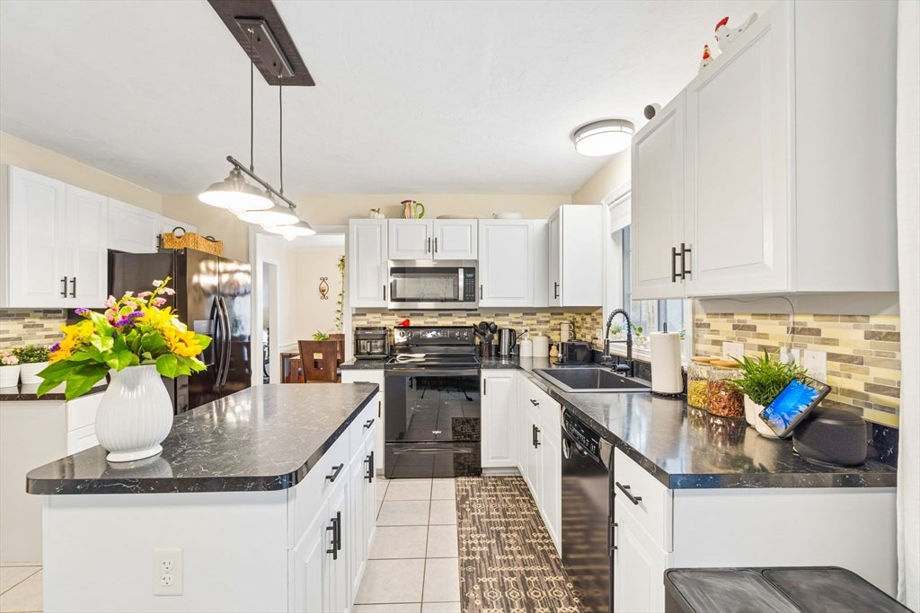 45 Braeburn Rd, Boston, MA Photo #11