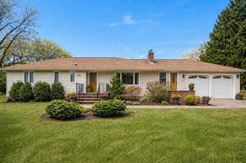 Photo of 424 Central St, Holliston, MA 01746 (MLS # 73509960)