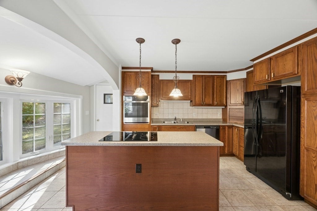 67 Crestwood Drive, Northborough, MA Photo #10