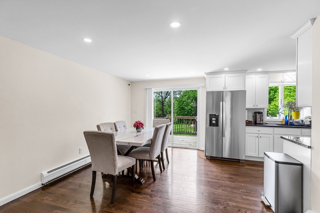 3 Bayberry Ln