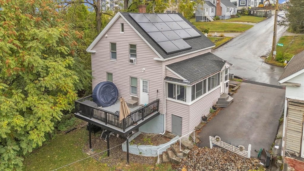 23 Dryden St