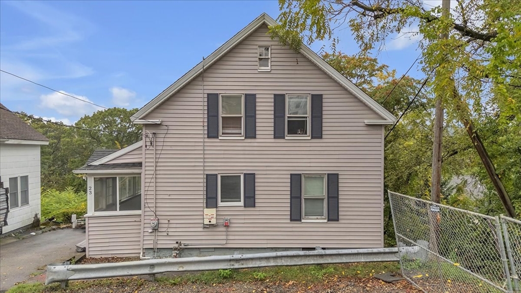 23 Dryden St