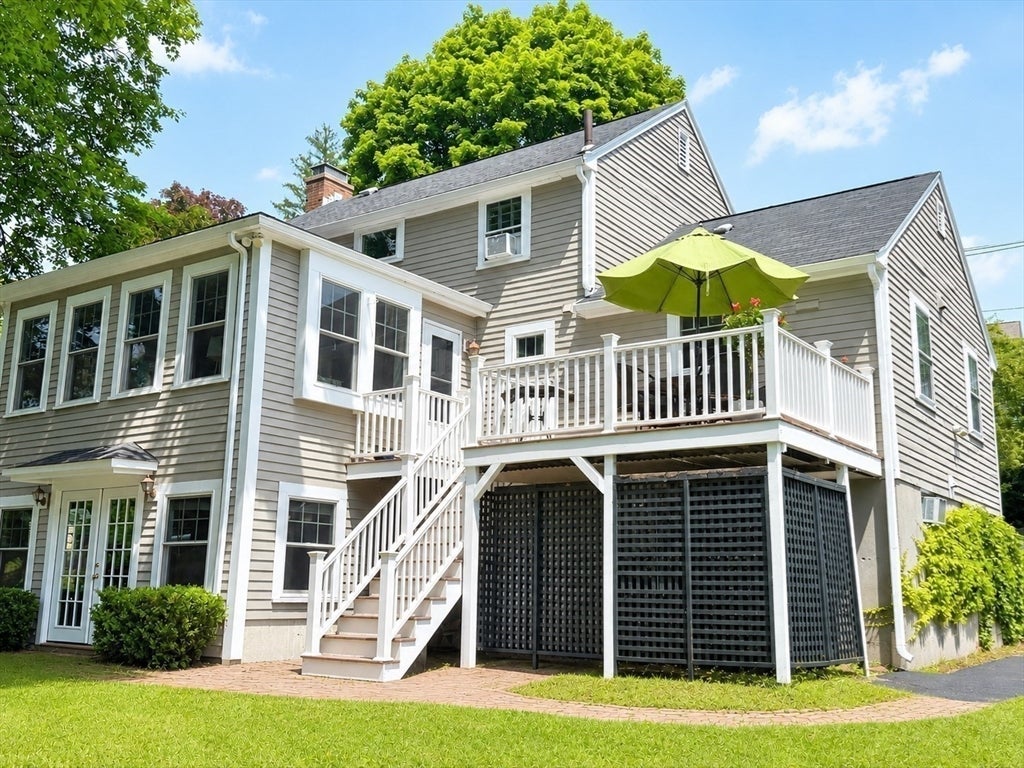 310 Concord Ave, Lexington MA 02421