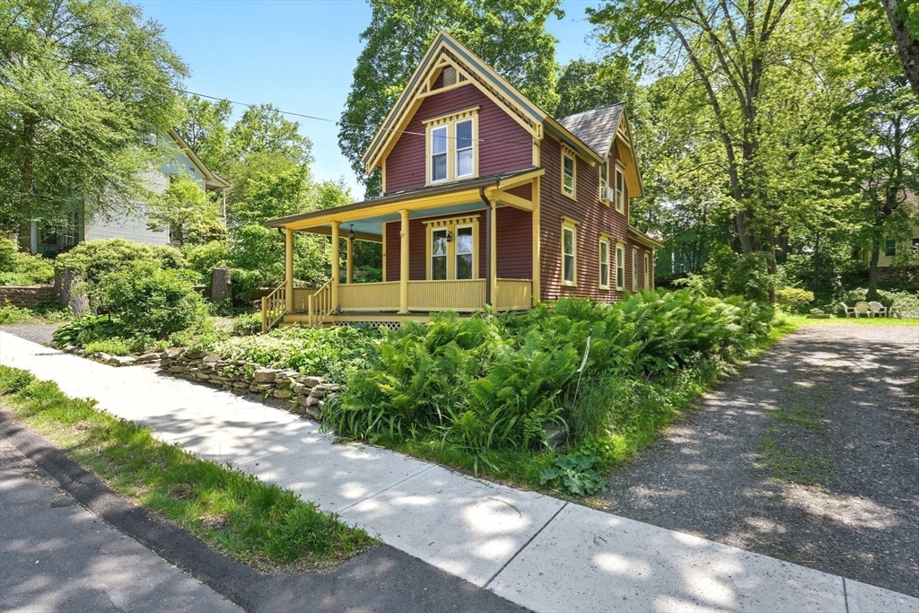 10 Walnut Street