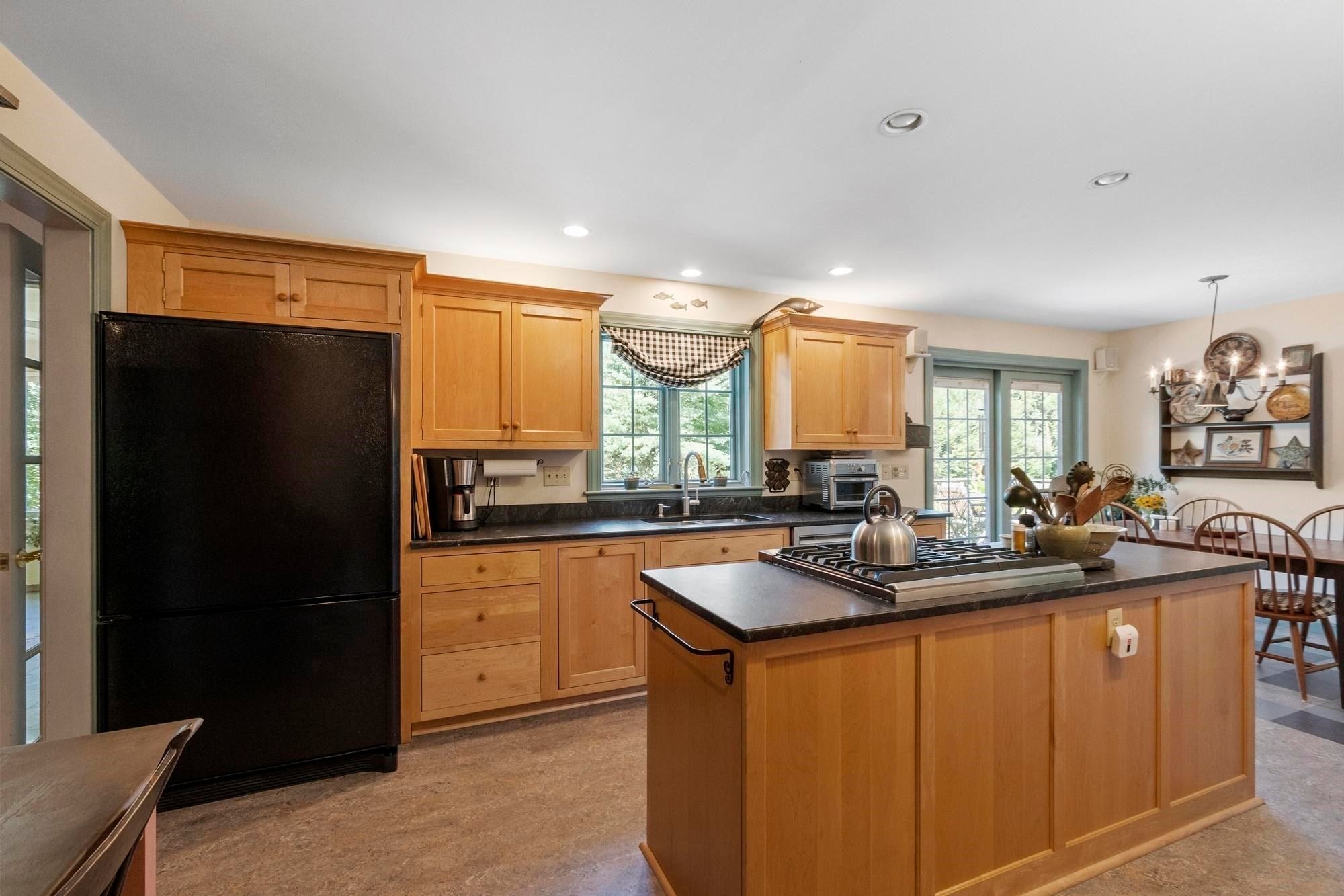 36 Westland Farm Rd, Sterling, MA Photo #11