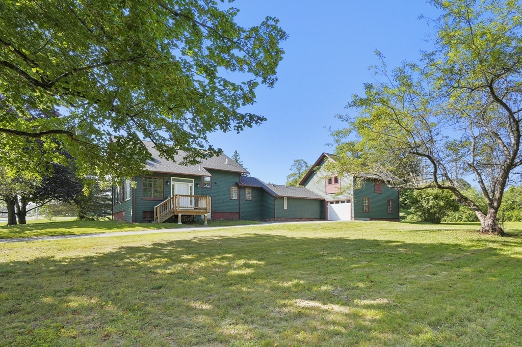 666 Baldwinville Rd