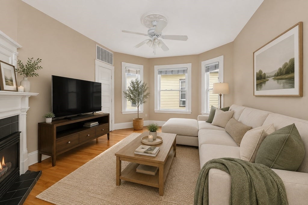 326 Centre St #3, Boston, MA, 326 Centre St #3, Boston, MA Photo #6