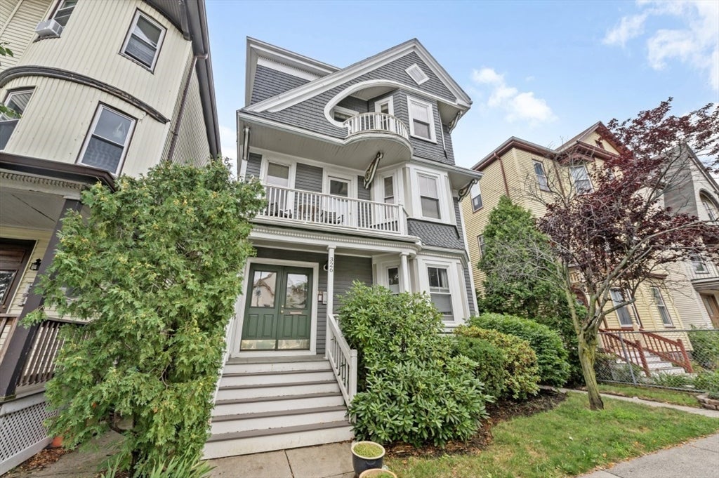 326 Centre St #3, Boston, MA, 326 Centre St #3, Boston, MA Photo #1